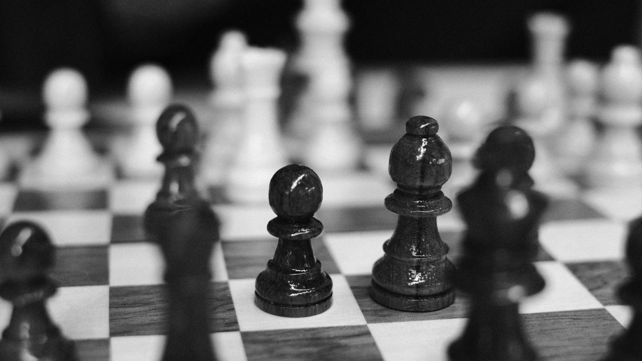 Chess Set Travel 2026: The Compact, Magnetic, and Durable