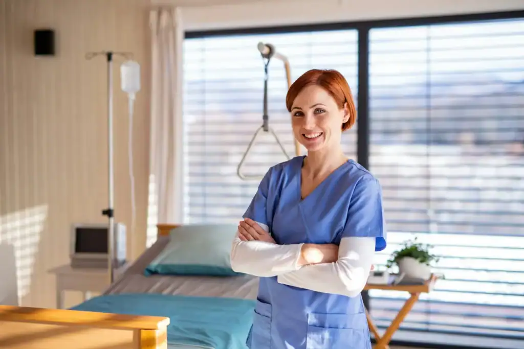 How Much Does an ICU Travel Nurse Make?