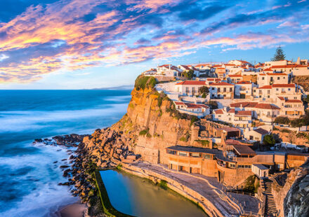 Travlele: Exploring the World Without Breaking the Bank