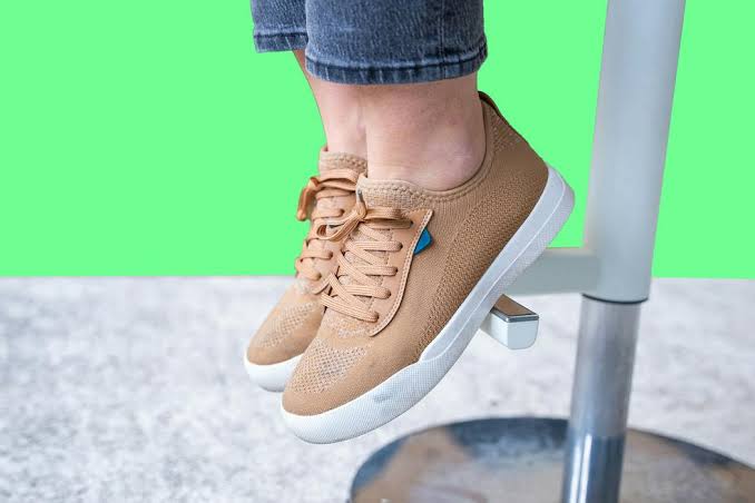 Best Travel Shoes for Walking: Top Lightweight & Packable Picks