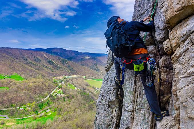Seneca Rocks Climbing: A Complete Guide for Beginners and Experienced Climbers